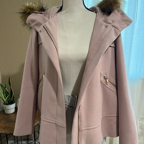 ZARA PINK COAT with FUR - Picture 8 of 8
